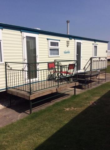 L&g FAMILY HOLIDAYS 8 BERTH SEALANDS MAX 4 ADULTS Ingoldmells Exterior foto